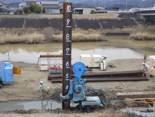 都田川災害復旧矢板護岸工事